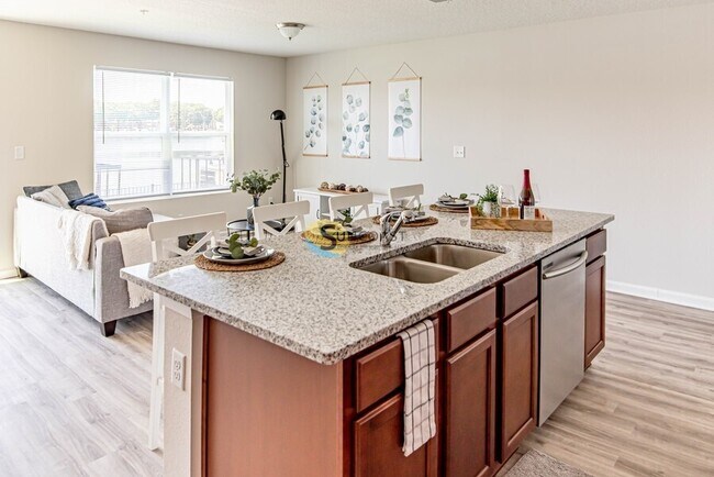 Foto del edificio - Stunning and Spacious 2 bedroom 2 bathroom...