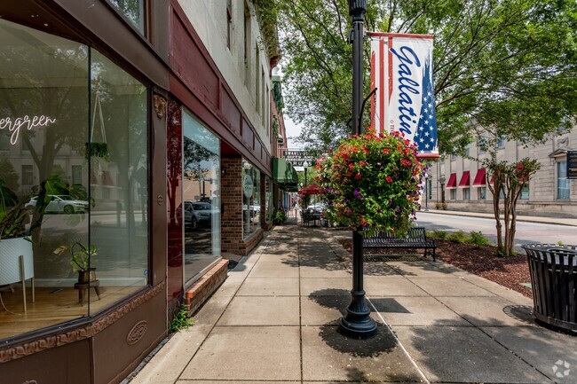 As of 2020 Gallatin has a population of 44,000 in Sumner County.