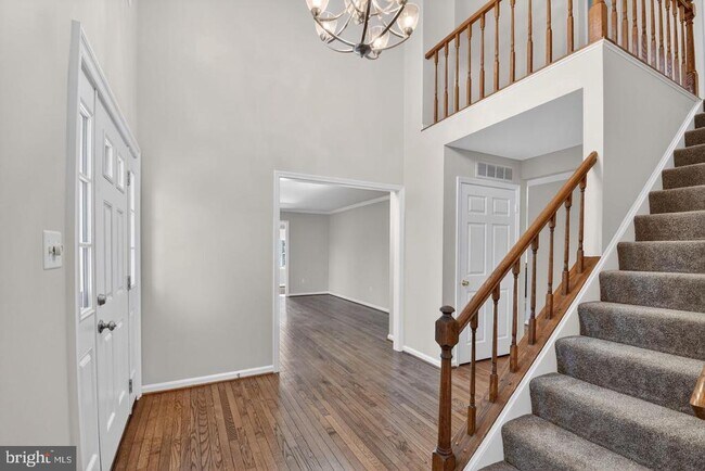 Foto del edificio - 1302 Clayborne House Ct
