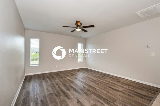 Foto del edificio - 3 Bedroom Pet-Friendly Home in Lehigh Acre...