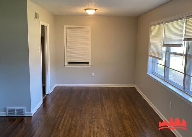 Foto del edificio - 1634 Timothy Dr