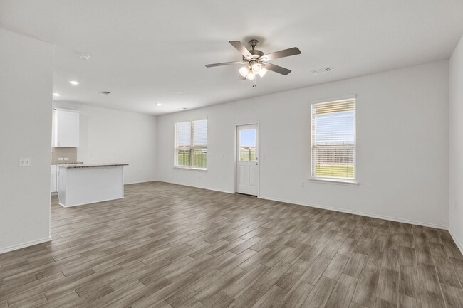 Building Photo - 10202 Buckskin Horse Wy