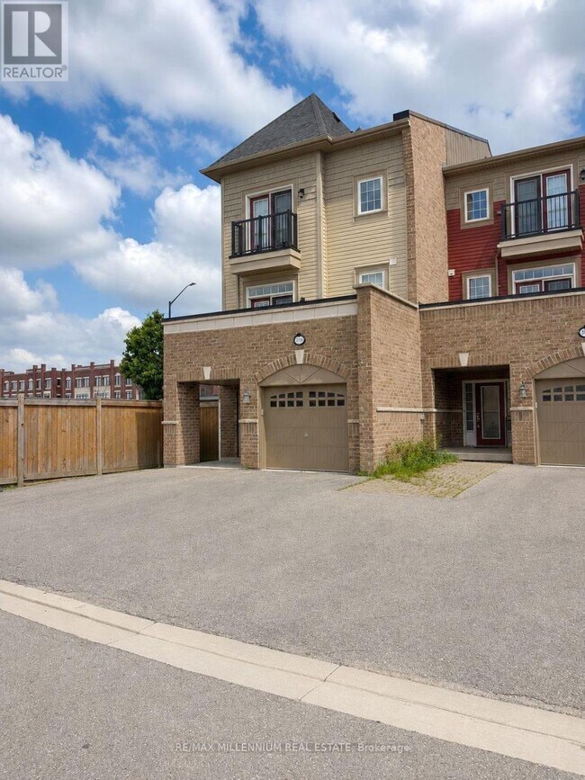 Building Photo - 218 Dougall Ave