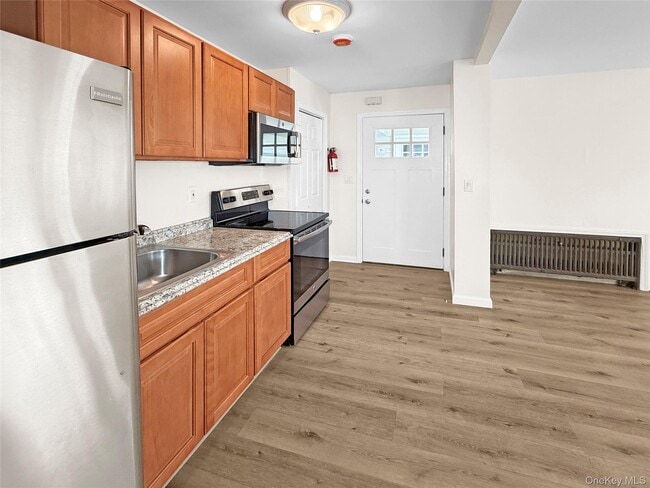 Building Photo - 4332 Albany Post Rd