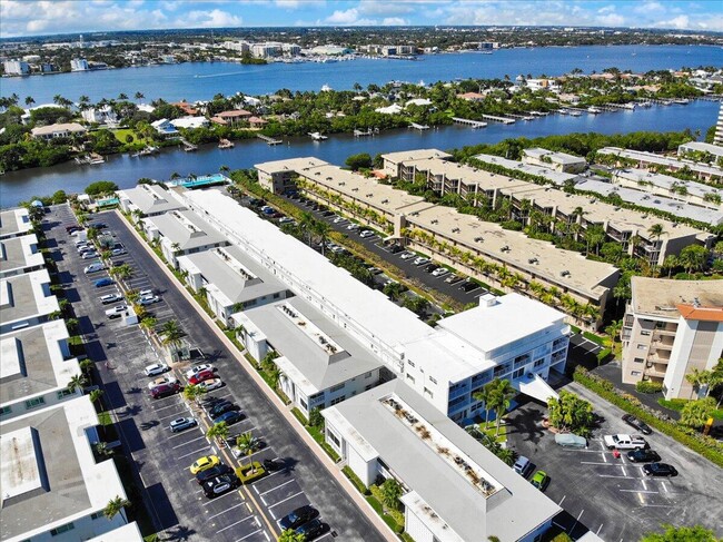 Building Photo - 4201 S Ocean Blvd