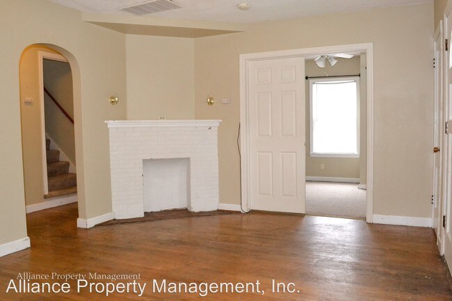 Foto del edificio - 905 Bluemont Ave