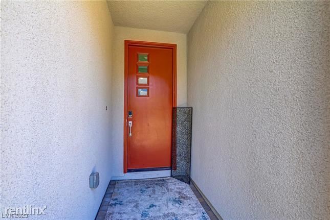 Building Photo - 4 br, 3 bath House - 522 i Everett Ridge A...