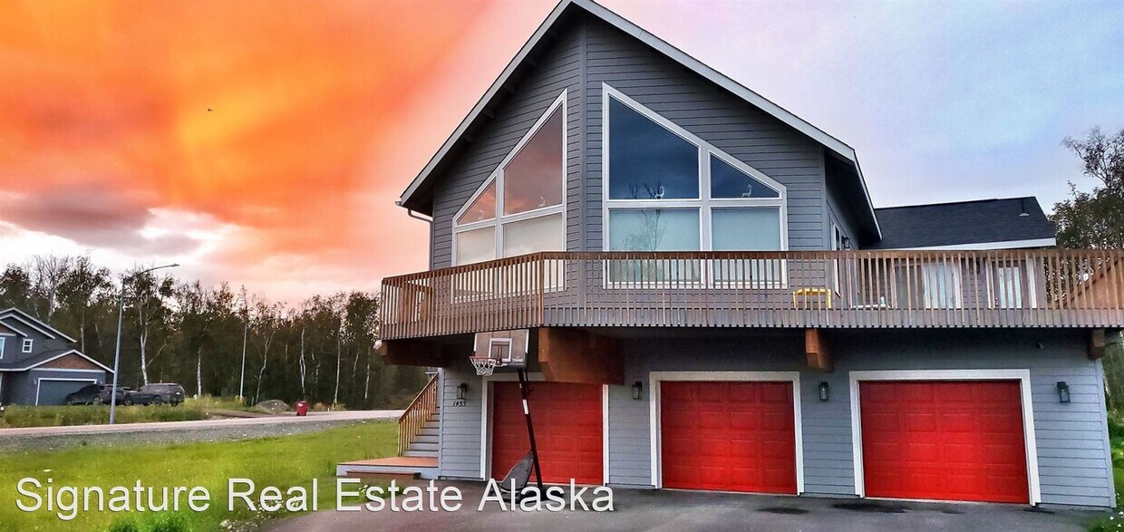 4 br, 3.5 bath House 1455 E Esty Drive House Rental in Palmer, AK