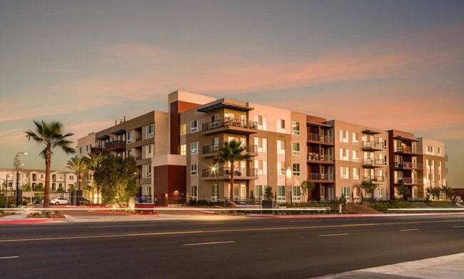 Building Photo - Modera Pomona