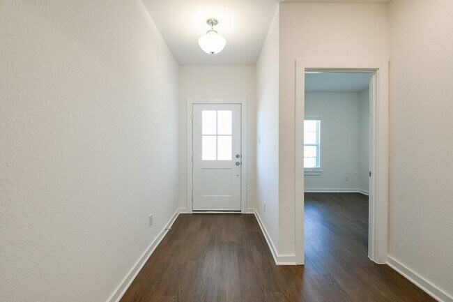 Foto del edificio - 1642 Birch Wood Dr