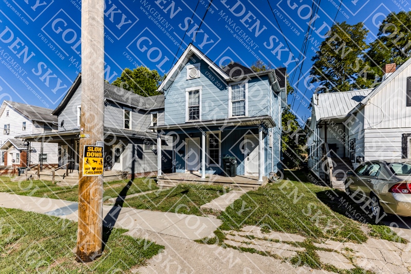 Primary Photo - 826 W Main St
