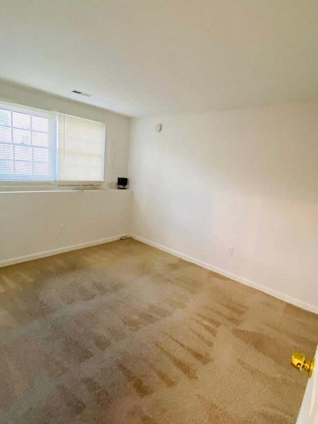 Foto del edificio - 3187 Sonia Trl