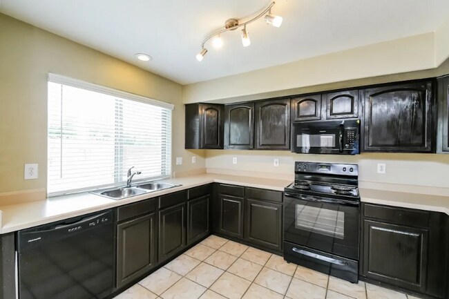 Foto del edificio - 2605 N 128th Ln