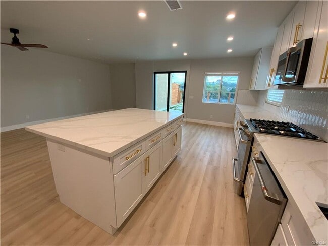 Building Photo - 5608 Palos Verdes Blvd