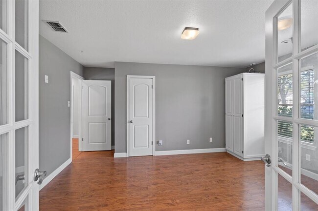 Building Photo - 4901 Travis Country Cir