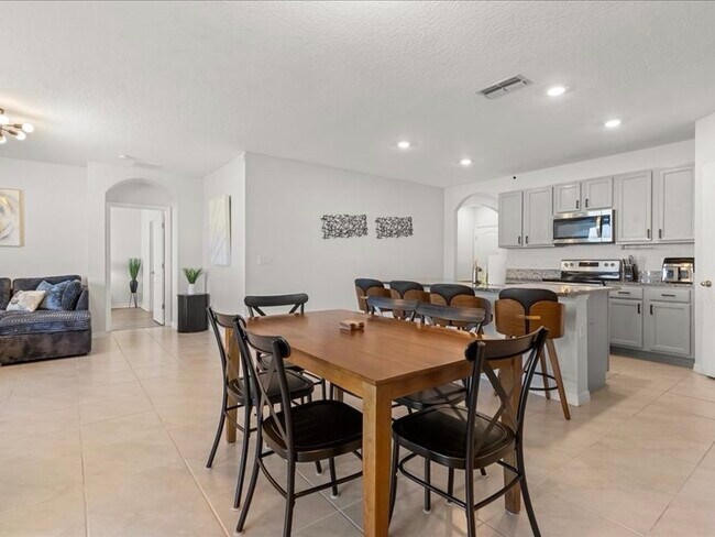 Foto del edificio - 2796 Grandbury Grove Rd