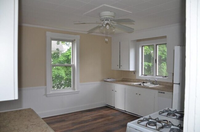 Building Photo - 61-63 Chestnut Street LLC