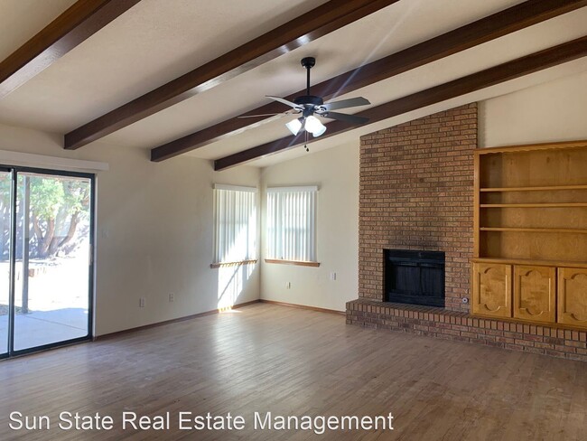 Building Photo - 3 br, 2 bath House - 8620 Liberty Dr NE