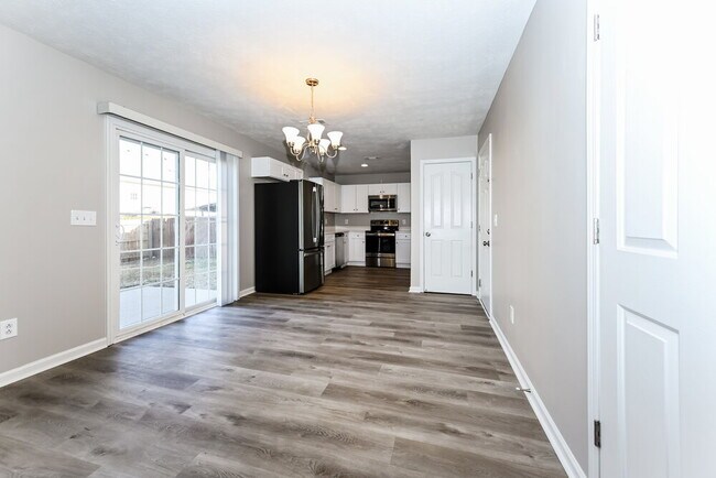 Foto del edificio - 336 Sarna Dr