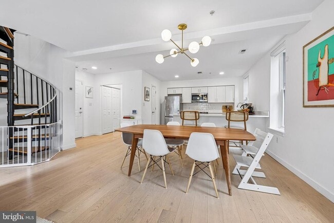 Foto del edificio - 2627 Adams Mill Rd NW