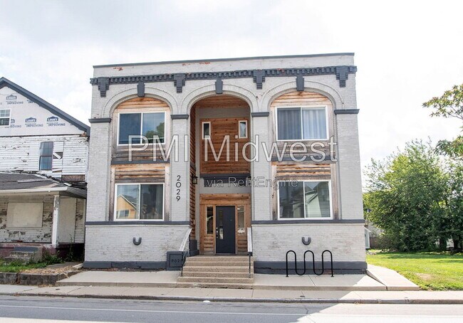 Building Photo - 2029 N College Ave