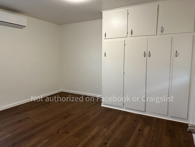 Foto del edificio - 4108 Benham Ave