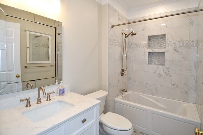 Building Photo - 11322 Westbrook Mill Ln