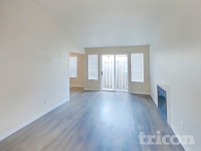 Foto del edificio - 622 6th Ave S