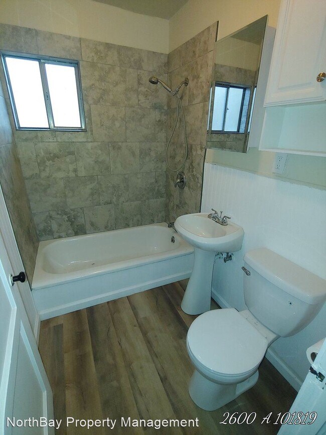 Building Photo - 2 br, 1 bath House - 2600 Lakeshore Blvd #A
