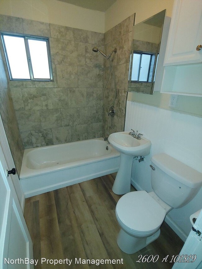 Foto del edificio - 2 br, 1 bath House - 2600 Lakeshore Blvd #A
