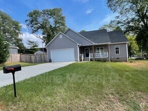 Building Photo - 5 Lombard Ln