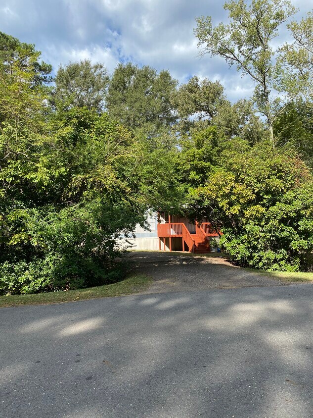 Primary Photo - 4525 Pine Knoll Dr