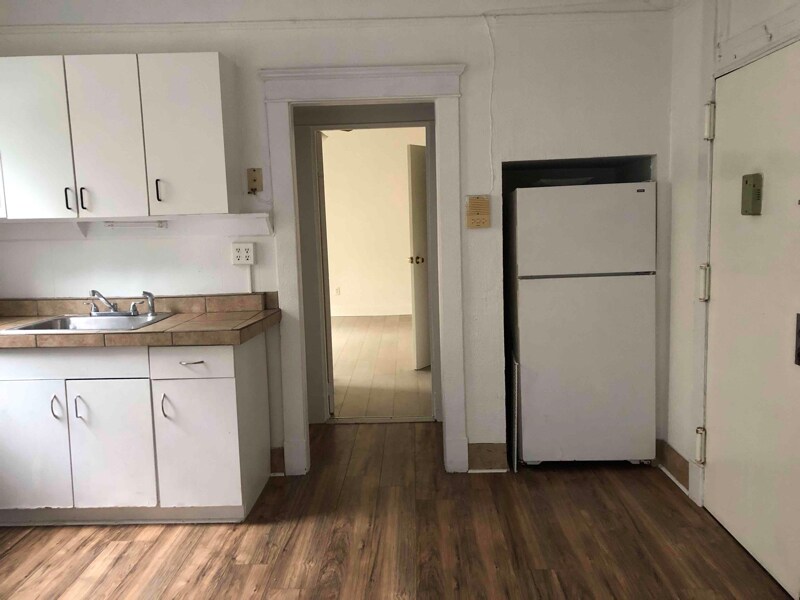 101 Southside Ave Unit 1D, HastingsonHudson, NY 10706 Room for Rent