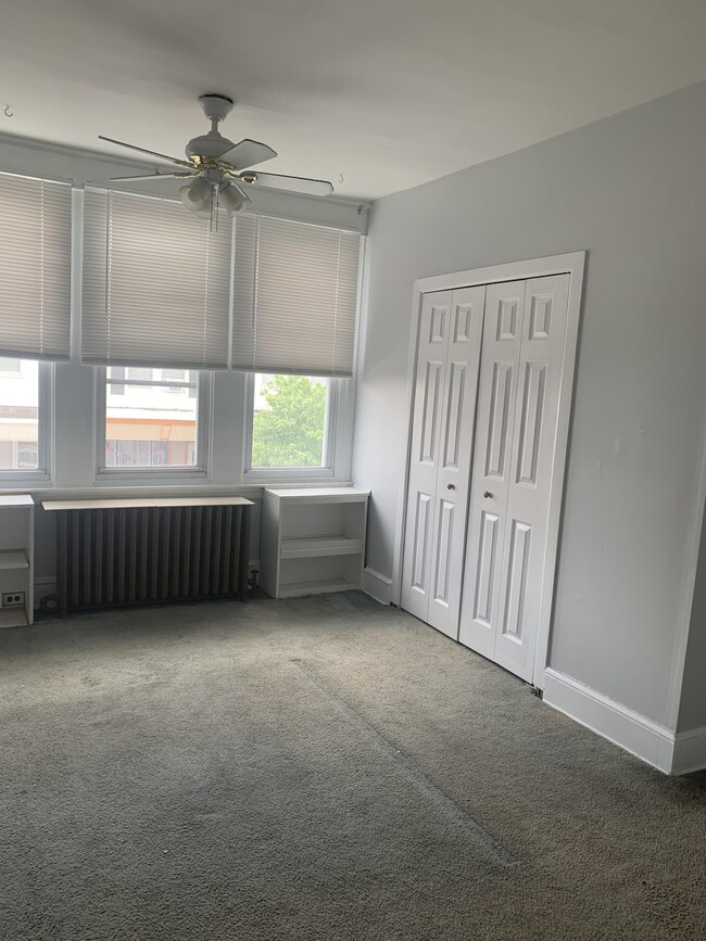Foto del edificio - 3417 Almond St