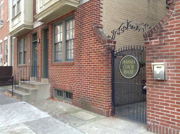 Primary Photo - 336 Lombard St