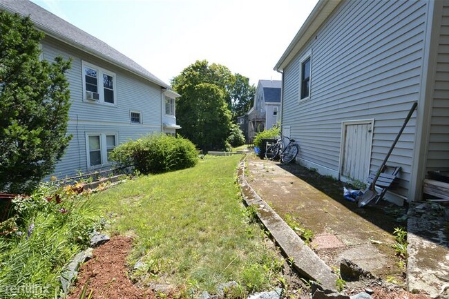 Foto del edificio - 151 Nonantum St