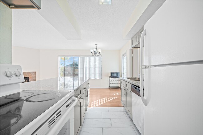 Foto del edificio - 2750 Holly Hall St