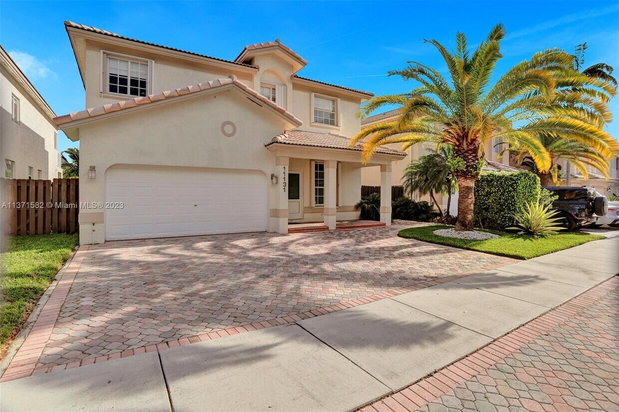 11131 NW 72nd Terrace, Doral, FL 33178 House for Rent in Doral, FL