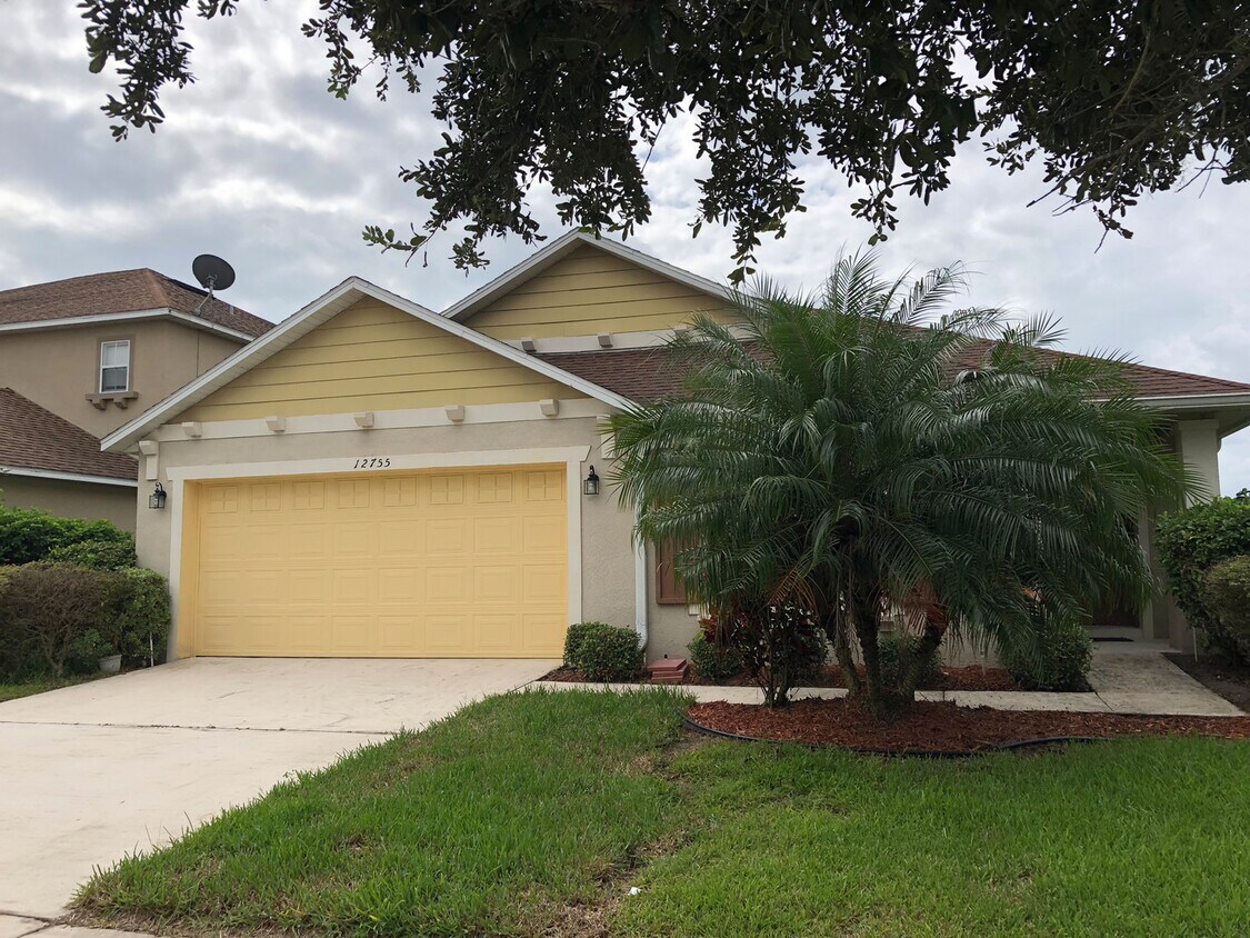 Foto principal - 4/2 House with Waterview in Eagle Creek of...