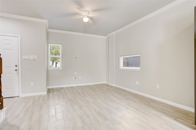 Foto del edificio - 1045 Marcolin St