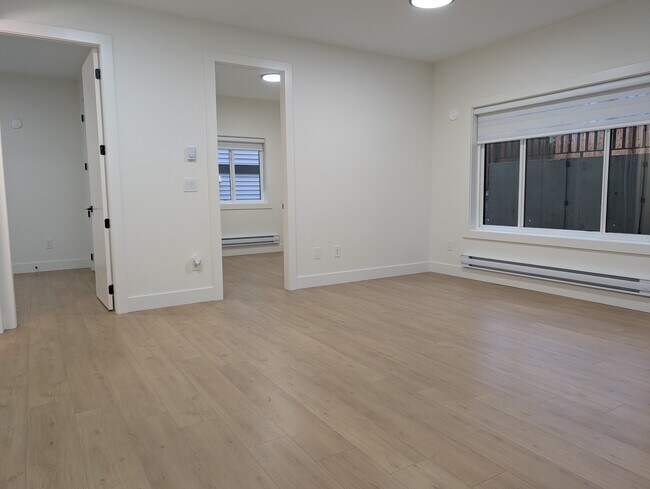 Building Photo - 32945 Best Ave