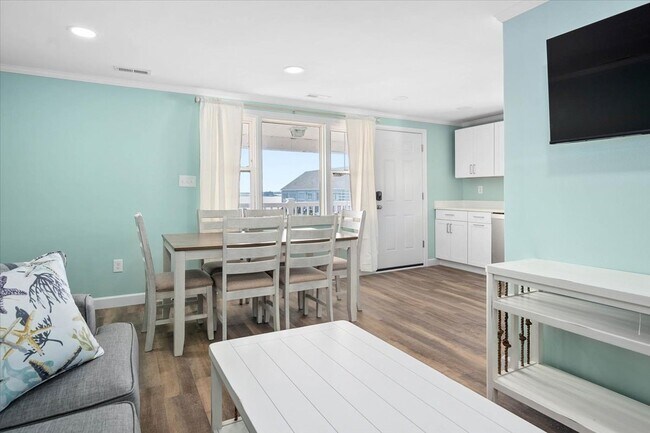 Foto del edificio - 322 Bayshore Dr