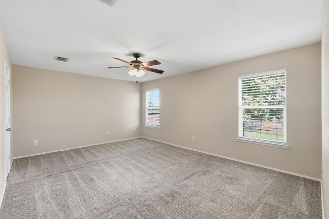 Foto del edificio - 6701 Corral Ln