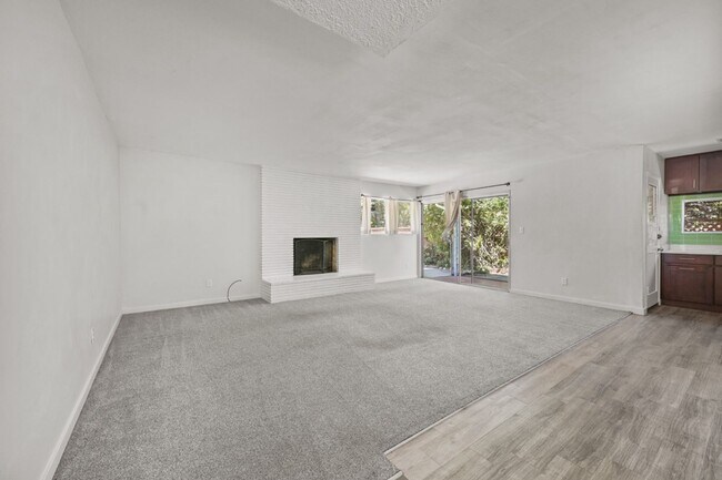 Foto del edificio - 5318-5320 Brockbank Place