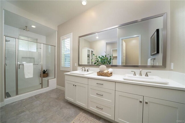 Building Photo - 109 Pitch