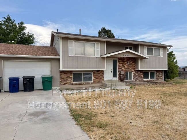 Photo - 7685 S 2550 W House