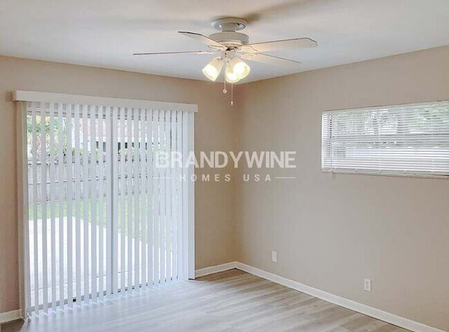 Building Photo - 1024 Hallwood Loop