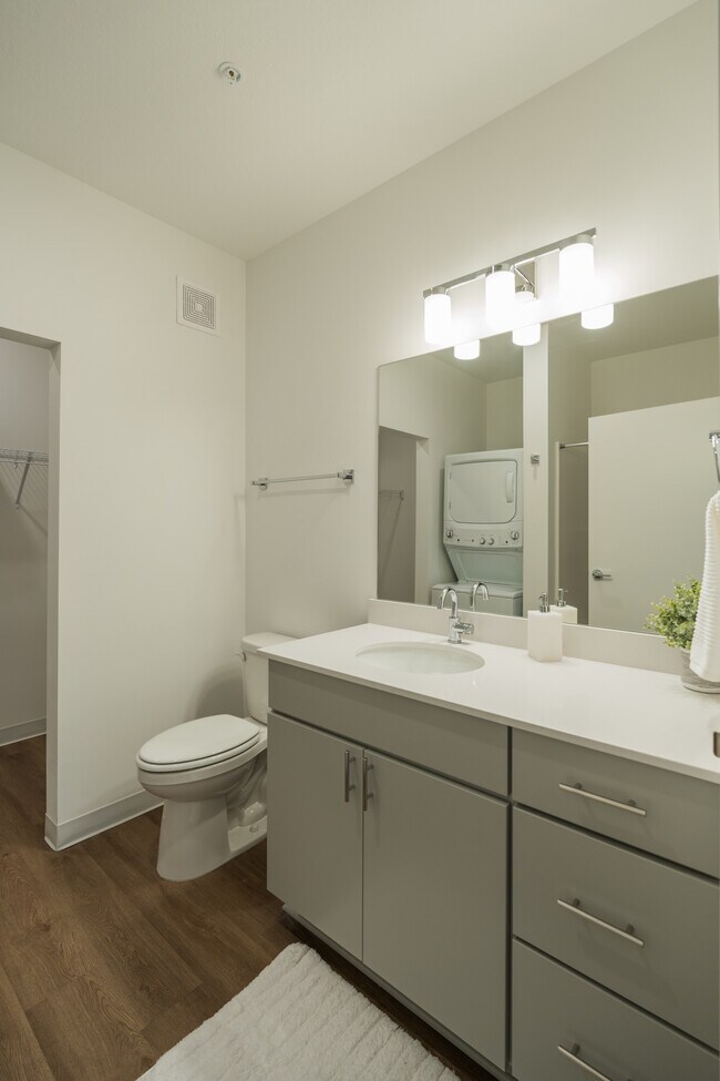 Foto del edificio - The Reserve at Jordan Creek