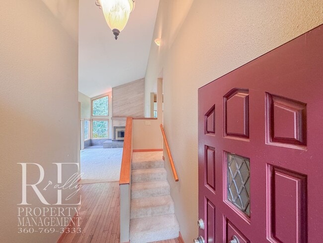 Building Photo - Vaulted 2-Bed Home with Scenic Views, Gas Fireplace & Oversized Deck