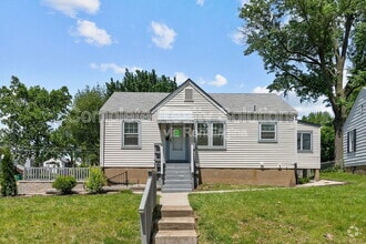 Building Photo - 5301 Winslow Dr